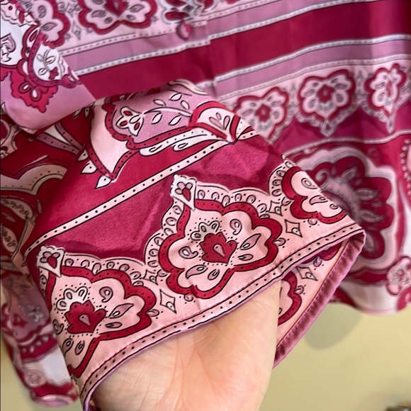 Cupcakes and Cashmere Silky Top - Picture 6 of 8